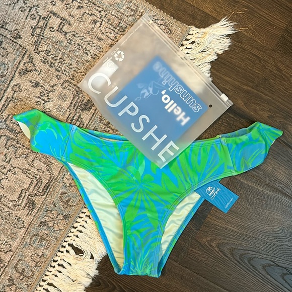 NWT Cupshe Tropical Ruffle Bottoms - Picture 3 of 5